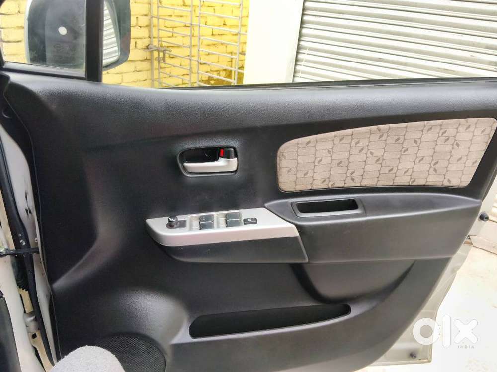 4 Power Window Ac Is In Good Condition 1 L K Series Engine Vxi Model
