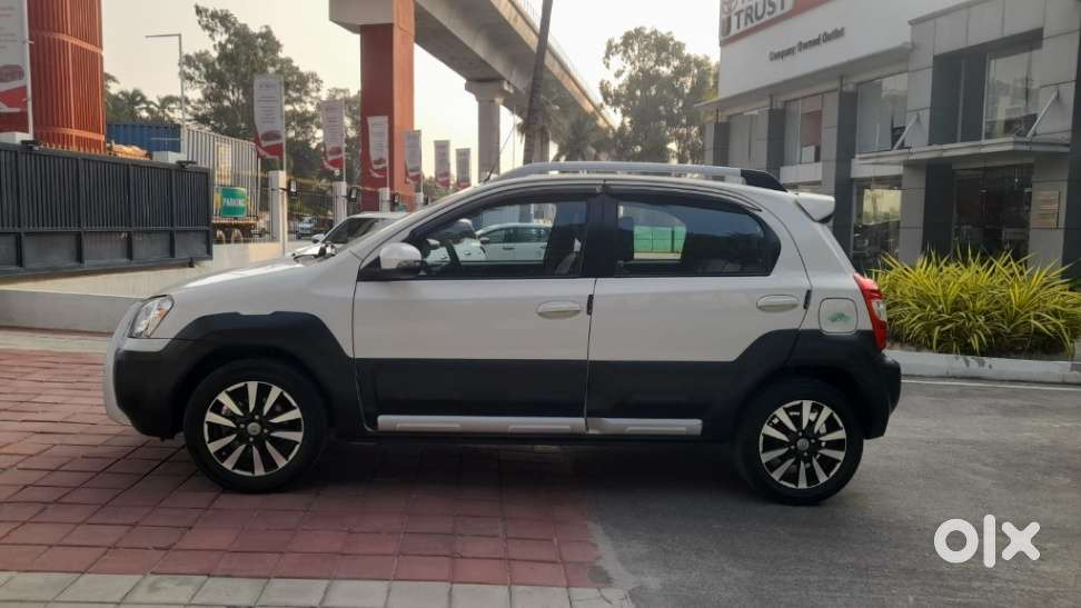 Toyota Etios Cross 1.2l G, 2019, Petrol