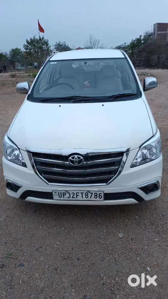 Toyota Innova 2014 Diesel 90000 Km Driven