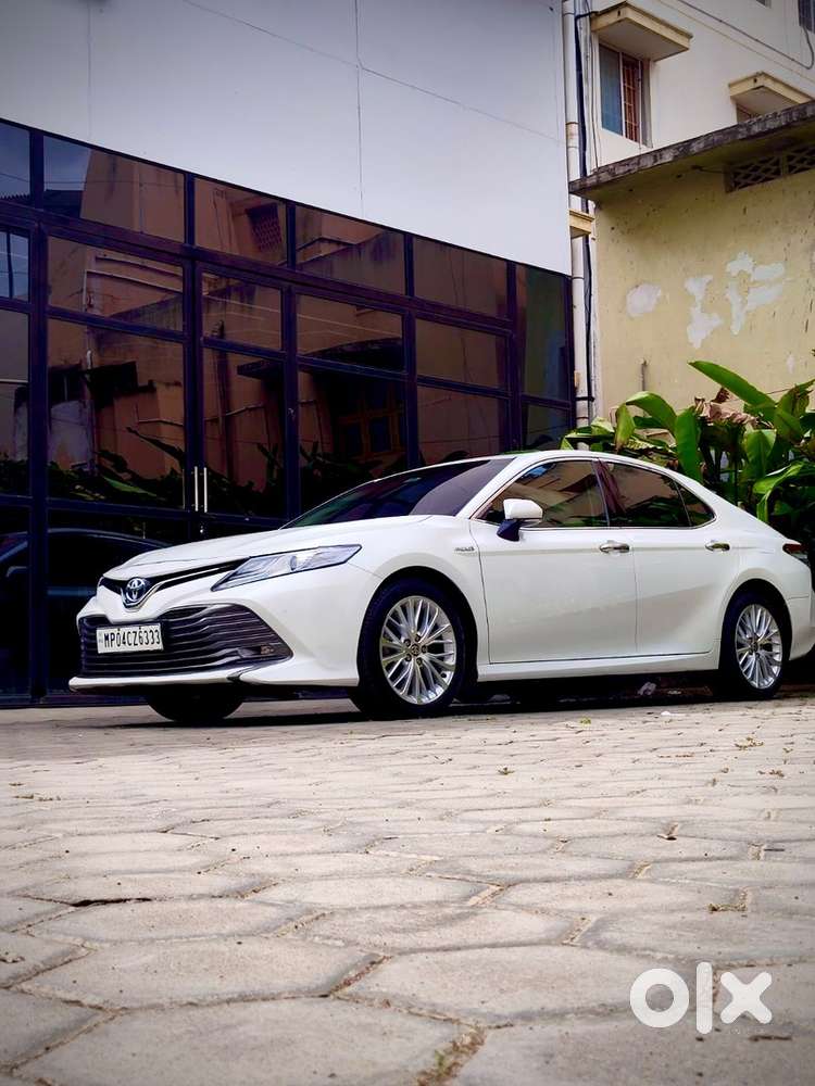 Toyota Camry Hybrid 2020 Petrol Automatic