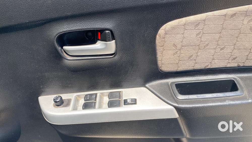 Maruti Suzuki Wagon R 1.0 2015-2019 Vxi Amt, 2015, Petrol