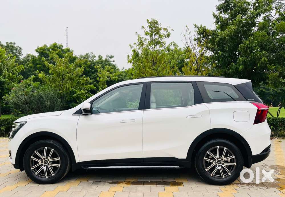 Mahindra Xuv700 2.2 Ax 7 Diesel At Str, 2023, Diesel