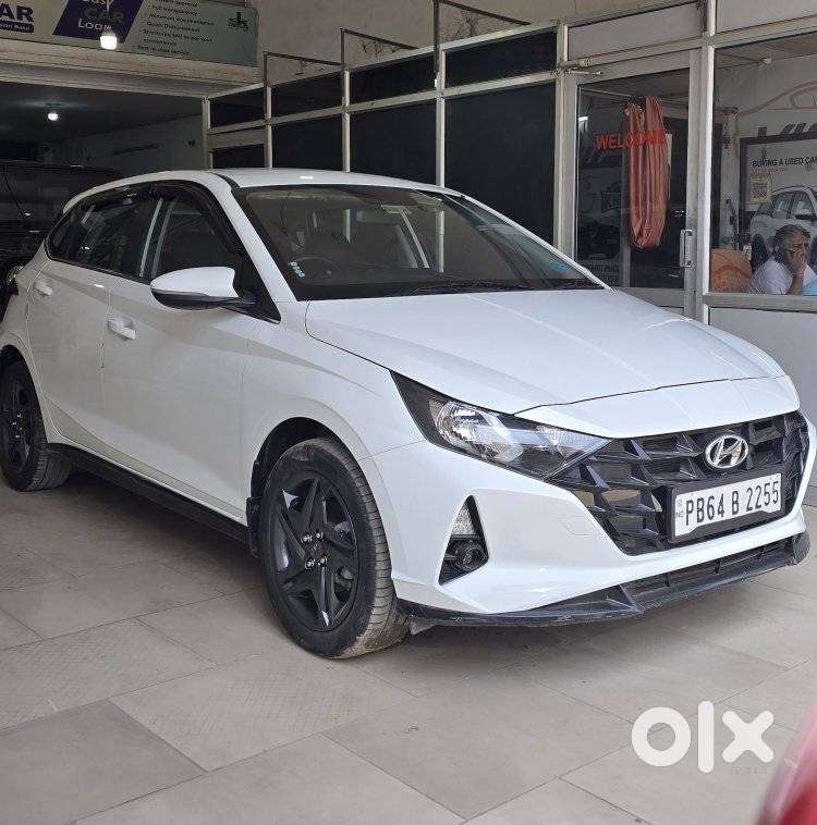Hyundai I20 Sportz 1.2 Ivt, 2022, Petrol