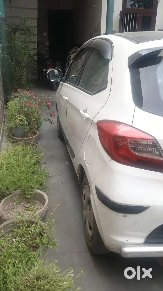 2nd Owner Tata Tiago 2016 With Cng On Paper