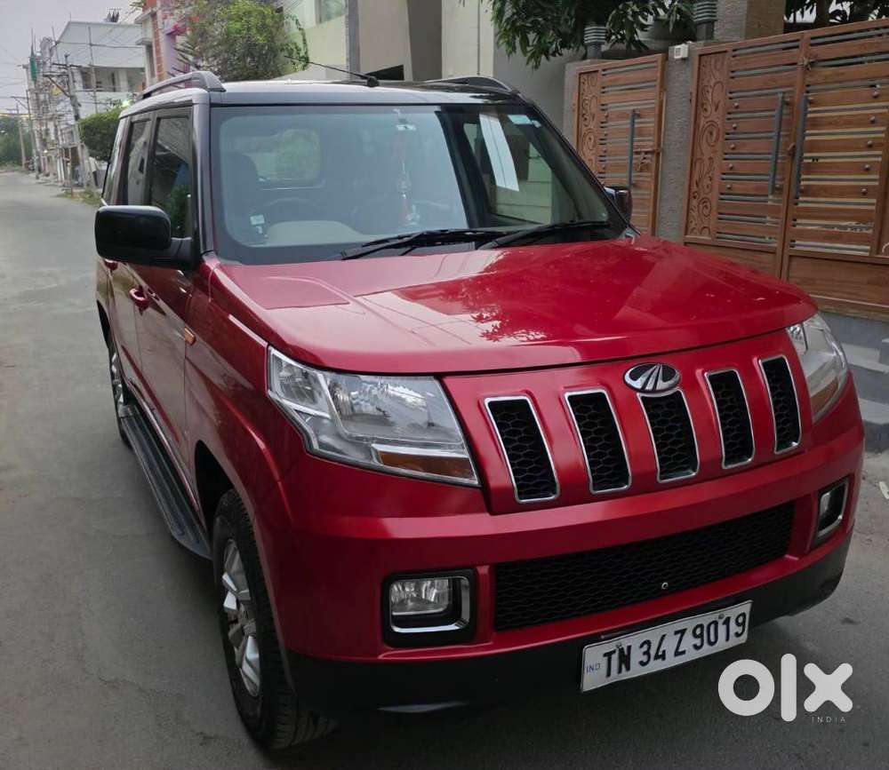 Mahindra Tuv 300 Mhawk100 T8 Dual Tone, 2017, Diesel