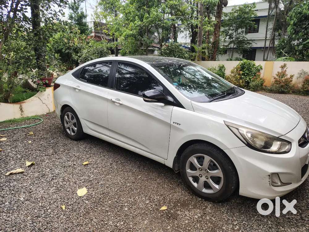 Hyundai Verna 2012 Petrol 94000 Km Driven