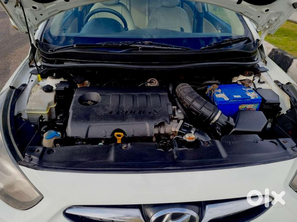 Hyundai Fluidic Verna 2013 Diesel Manual