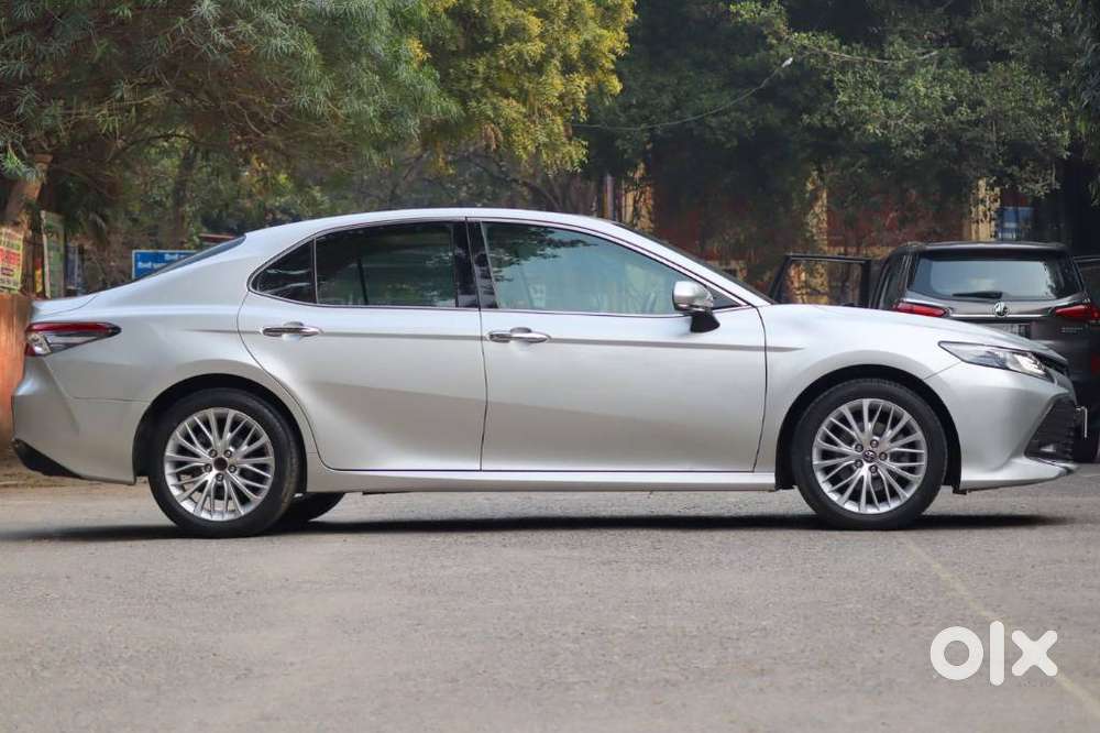 Toyota Camry Hybrid, 2019, Petrol