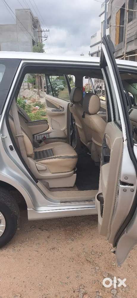 Toyota Innvoa 2013 Model
