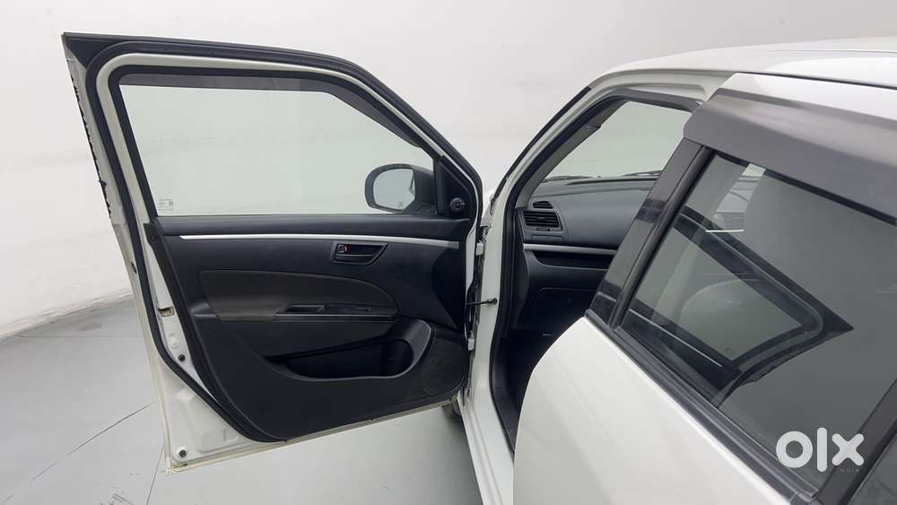 Maruti Suzuki Swift Lxi Optional-o, 2016, Cng & Hybrids