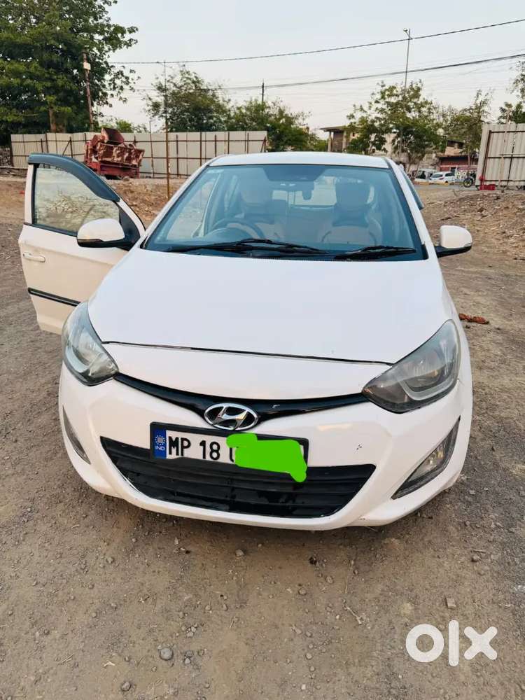 Hyundai I20 2013 Diesel 940000 Km Driven