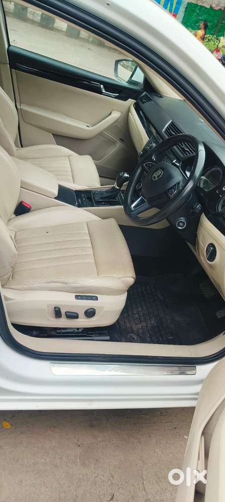 Skoda Superb Lk 1.8 Tsi At, 2016, Petrol