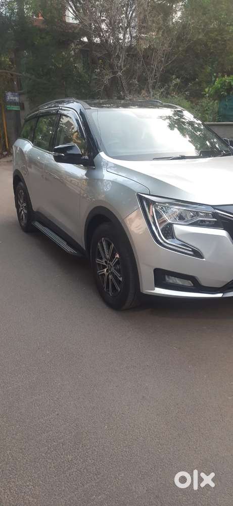 Mahindra Xuv700 2.0 Ax 7 Petrol At Str, 2023, Petrol