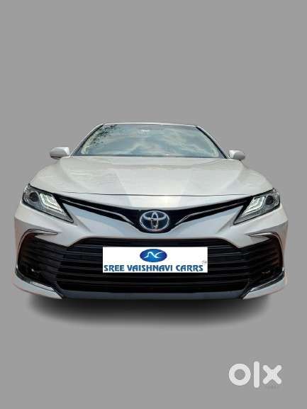 Toyota Camry Hybrid, 2022, Petrol