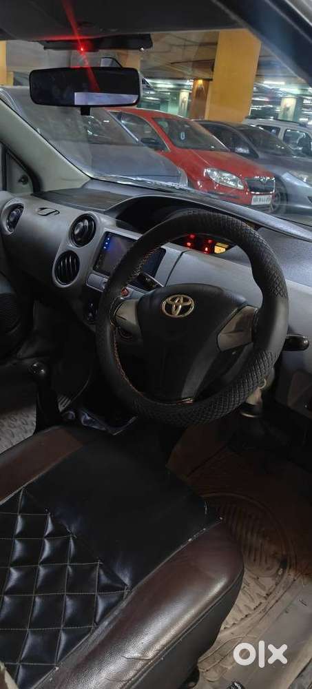 Toyota Etios 2010-2012 G, 2011, Petrol