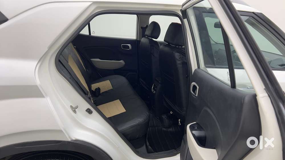 Hyundai Venue 1.2 S (o), 2022, Cng & Hybrids