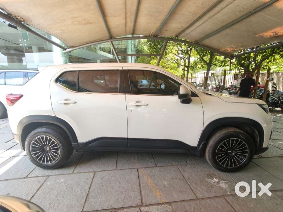Honda Elevate V Mt, 2023, Petrol