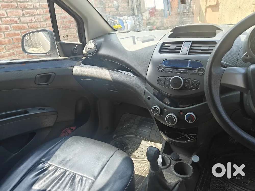 Chevrolet Beat 2011(october) Petrol