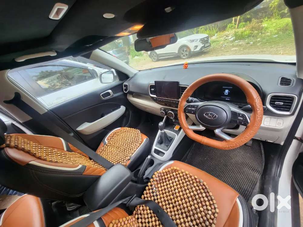 Hyundai Venue Petrol 2022