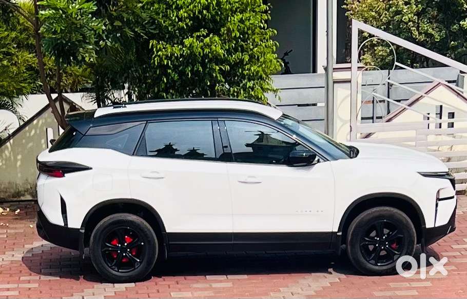 Tata Harrier Diesel Automatic Good Condition/under Warranty /new Tyres