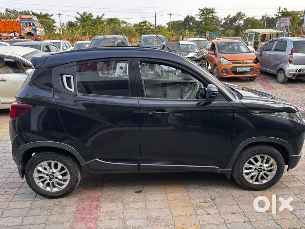 Mahindra Kuv 100 K8