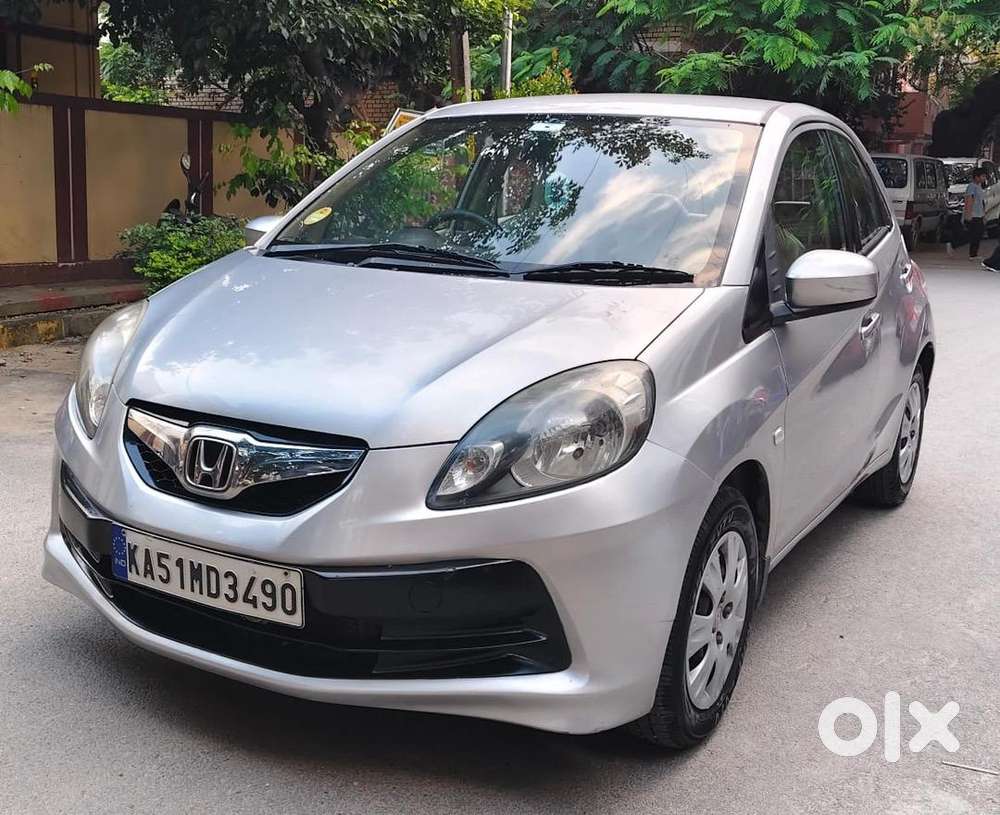 Honda Brio 2012 Petrol Well Maintained