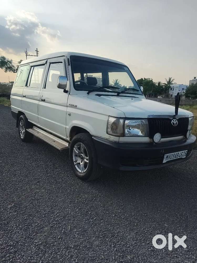 Toyota Qualis 2003