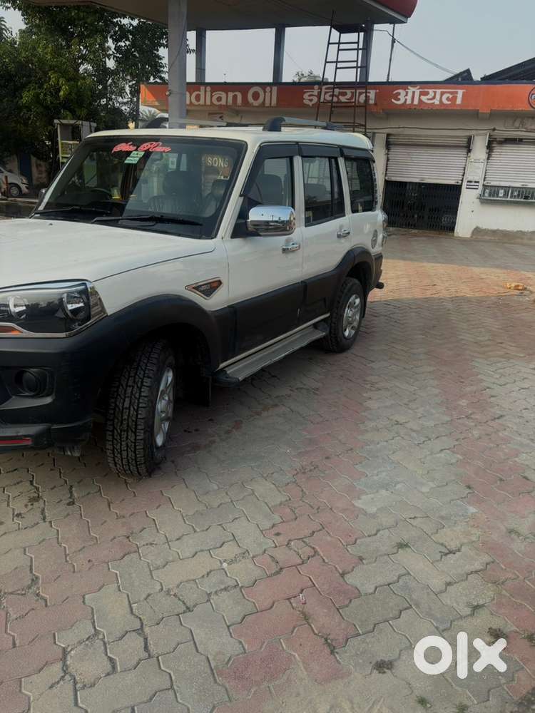 Mahindra Scorpio Diesel Manual 2016