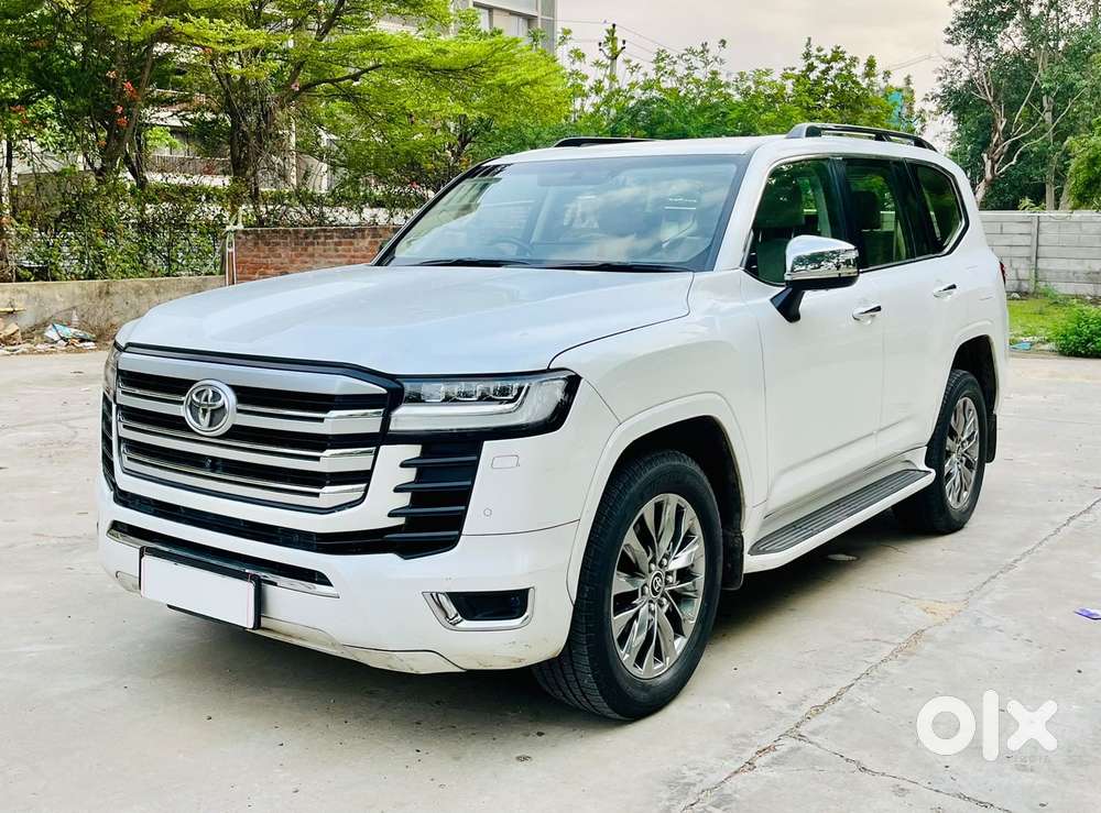 Toyota Land Cruiser 3.3 Zx Diesel, 2023, Diesel
