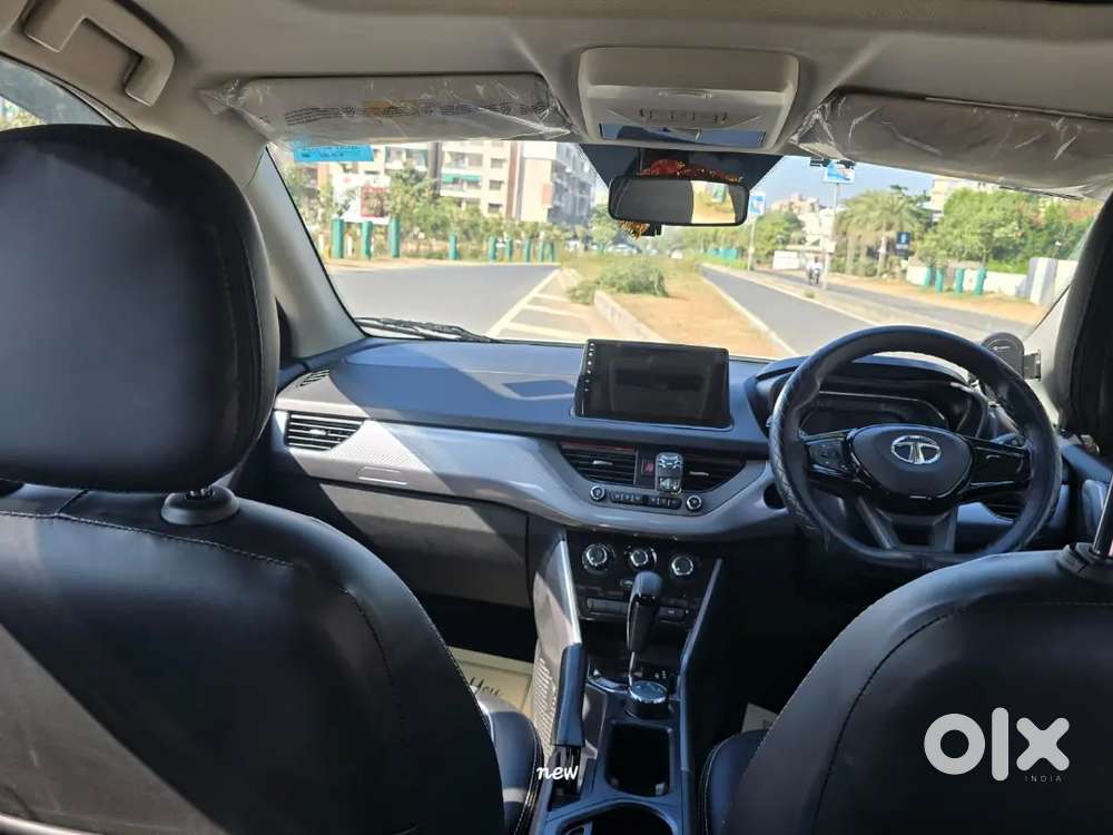 Tata Nexon Diesel Sunroof Automatic