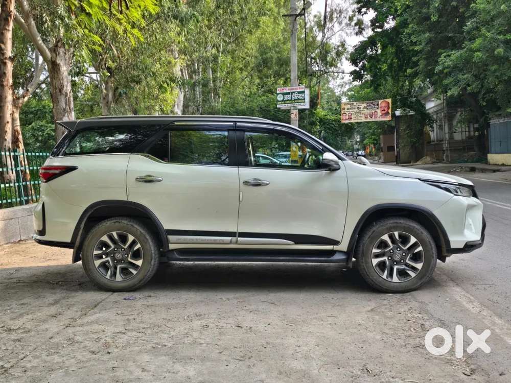 Toyota Fortuner Legender, 2022, Diesel