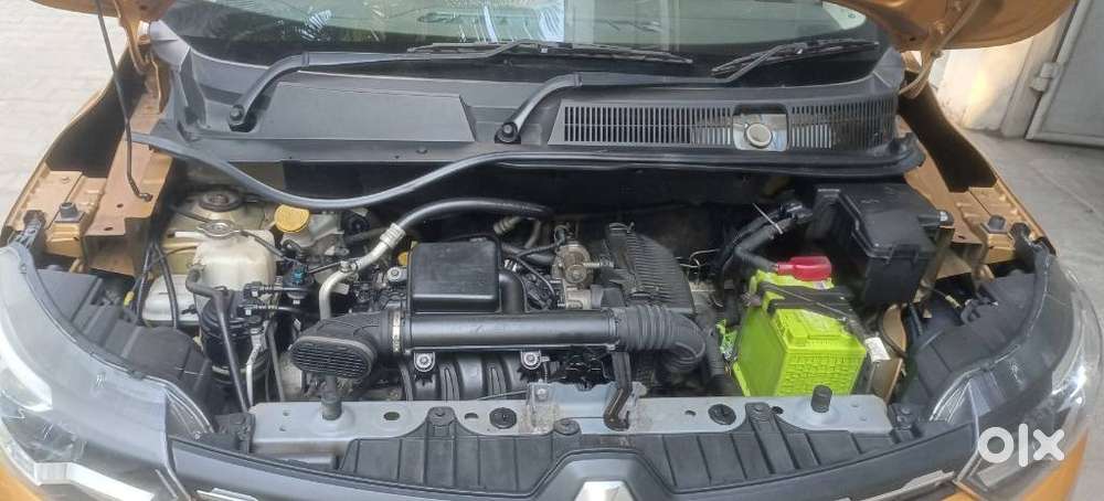 Renault Triber Rxl, 2021, Petrol