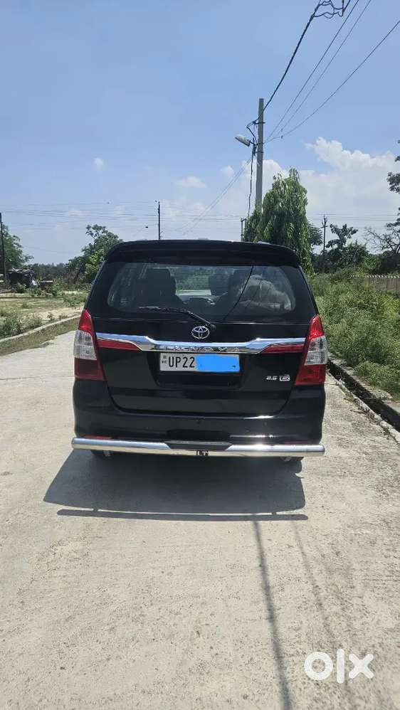 Toyota Innova 2015 Diesel Well Maintained