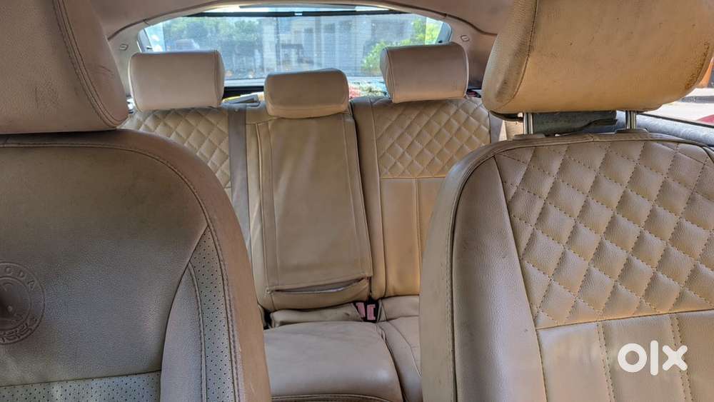 Skoda Laura 1.9 Ambiente 2011