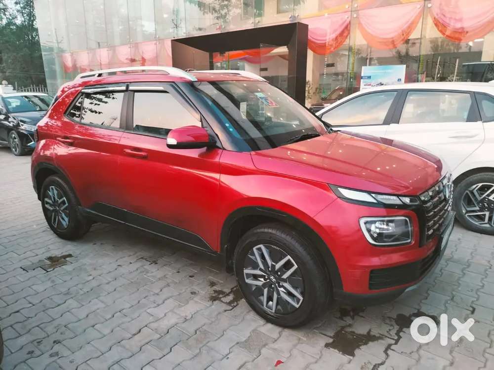Hyundai Venue 2022 Diesel 62000 Km Driven