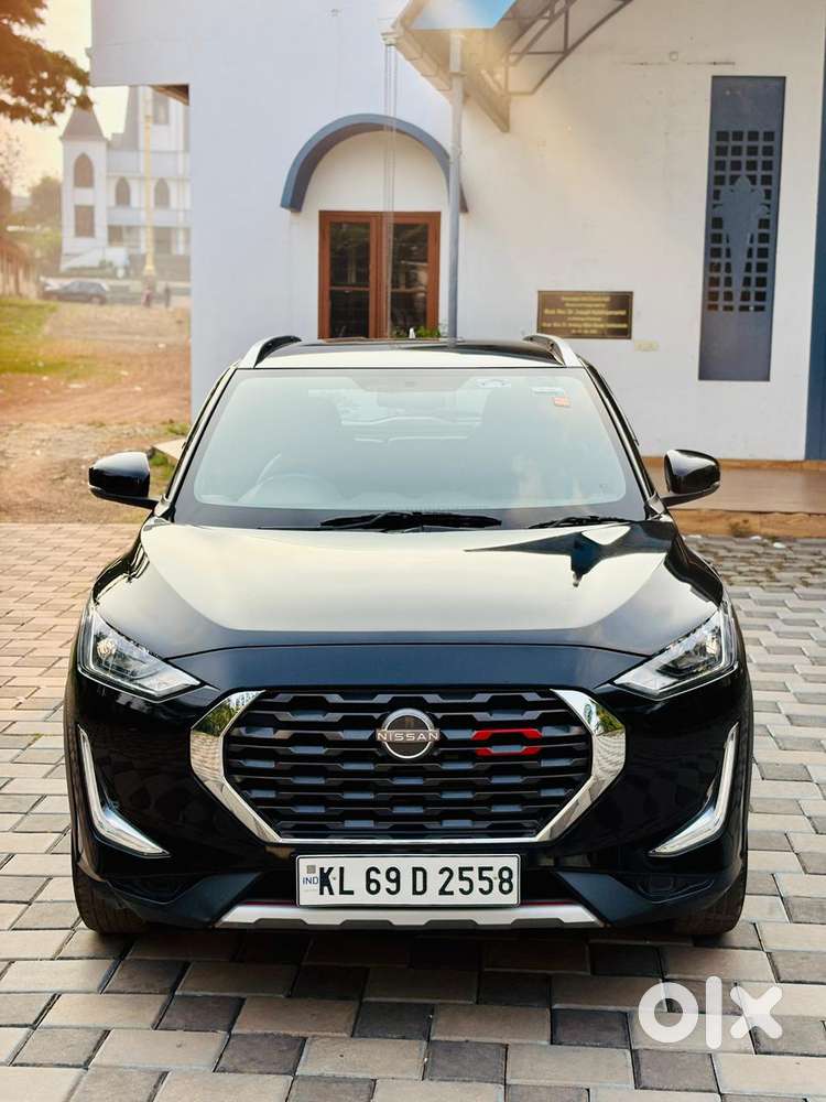 Nissan Magnite Xv Turbo Cvt Red Edition, 2023, Petrol
