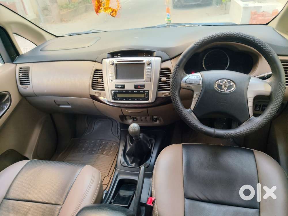 Toyota Innova 2.5 V 7 Str, 2015, Diesel