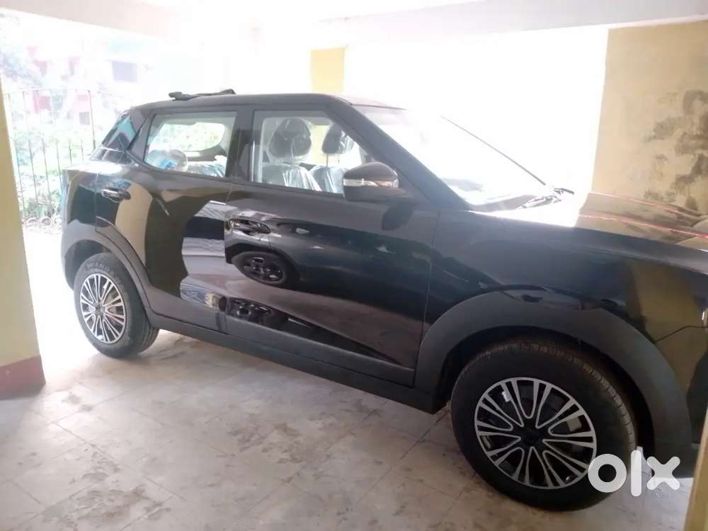 Mahindra Xuv300 Mx1 Pm 2026 822km Driven Only . As Brand New Car
