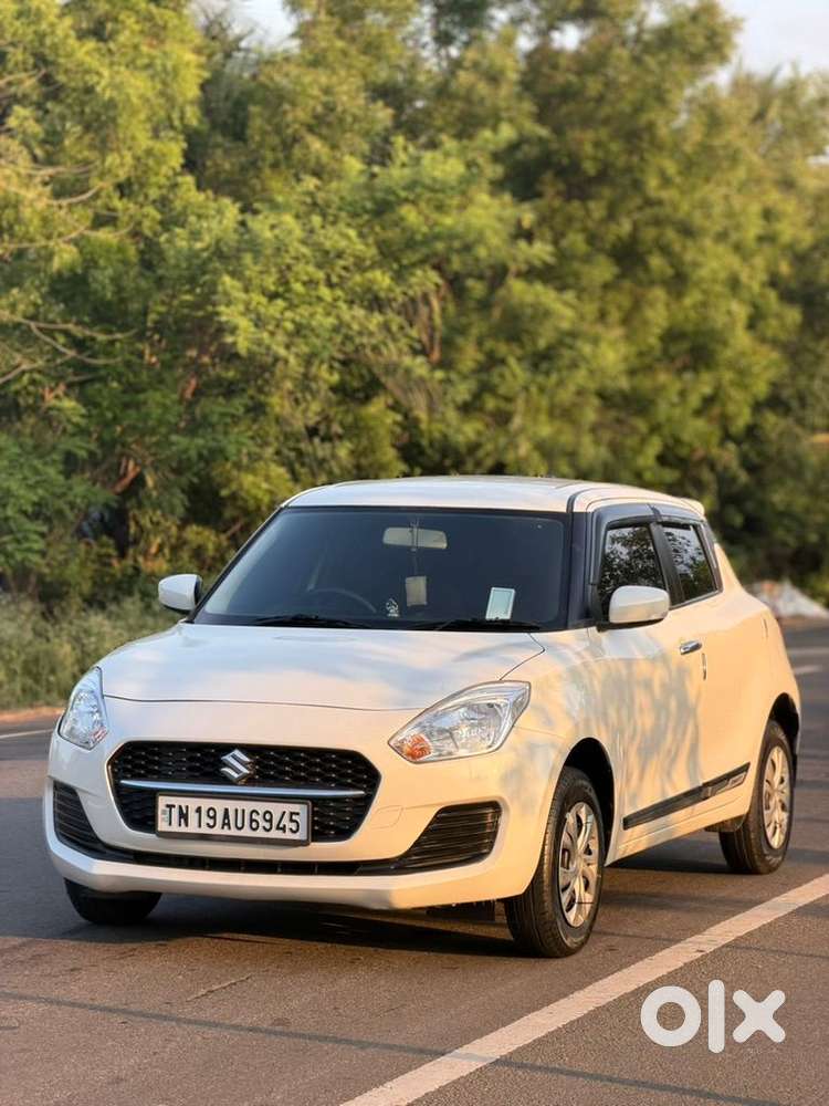Maruti Suzuki Swift Vxi + Manual, 2023, Petrol