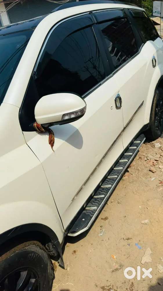 Mahindra Xuv500 2.2 W10 2016