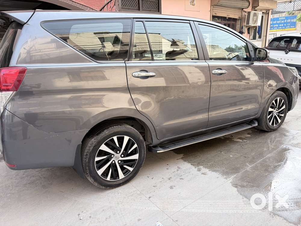 Toyota Innova Crysta Zx 2.4 Diesel 7 Seater, 2022, Diesel