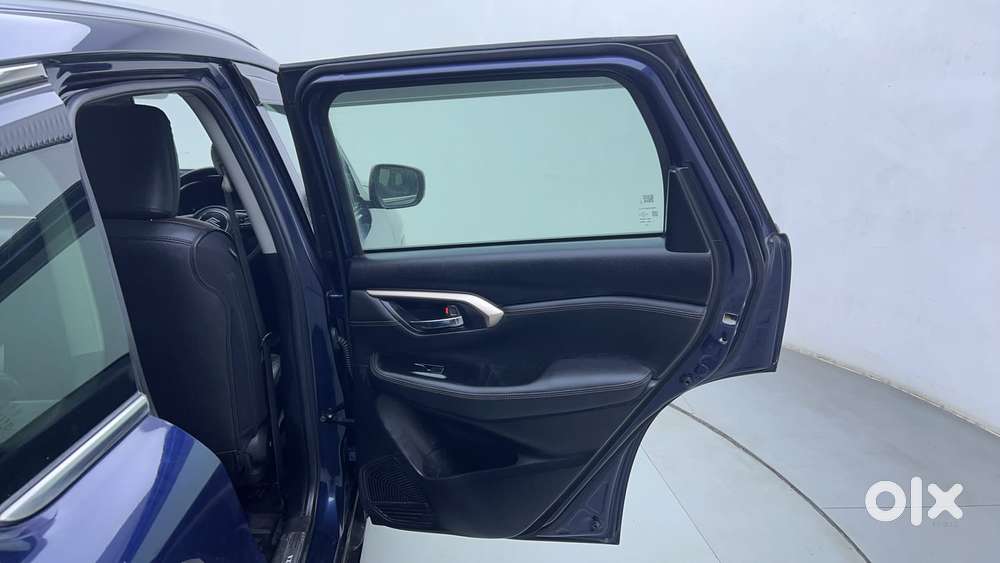 Maruti Suzuki Grand Vitara 1.5 Zeta Plus Intelligent Hybrid Ecvt, 20..