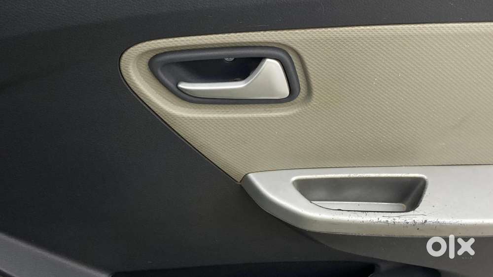 Maruti Suzuki Alto K10 Vxi Amt, 2016, Petrol