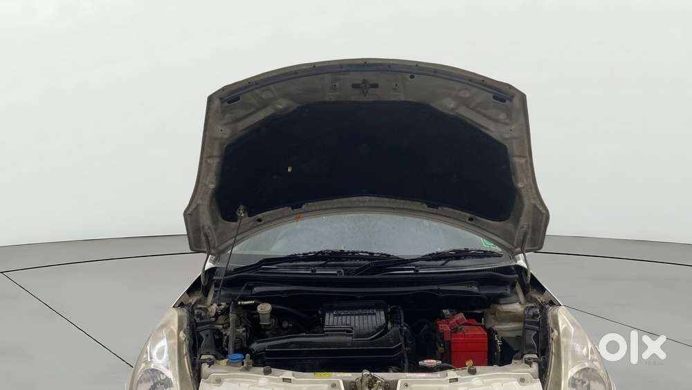 Maruti Suzuki Swift Zxi, 2016, Petrol
