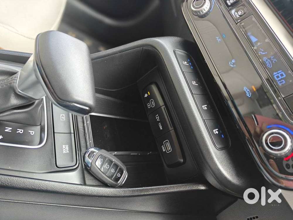 Hyundai Verna 1.5 Sx (o) Ivt, 2024, Petrol