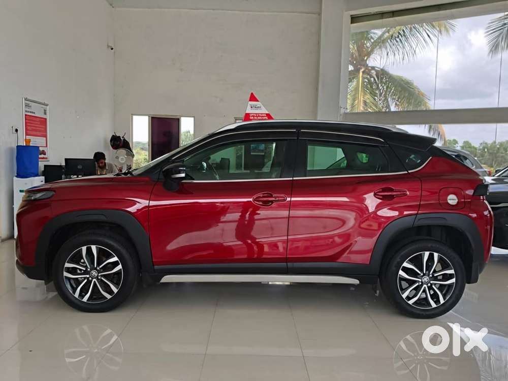 Toyota Urban Cruiser Taisor V 1.0 Petrol Mt Dual Tone, 2025, Petrol