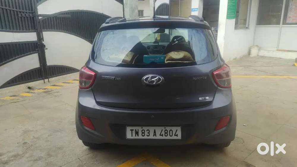 Well Maintained Fully Hyundai Showroom Service