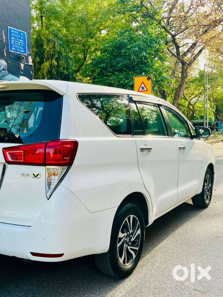 Toyota Innova Crysta [2020-ongoing] 2.7 Gx At 7 Str, 2021, Petrol