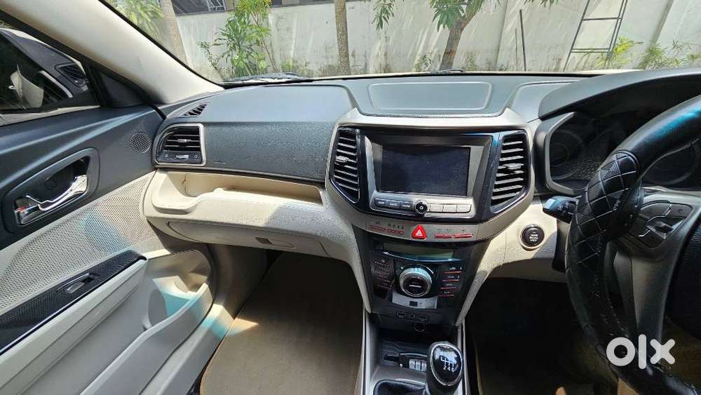 Mahindra Xuv300 1.2 W8 (o) Amt Petrol, 2020, Petrol