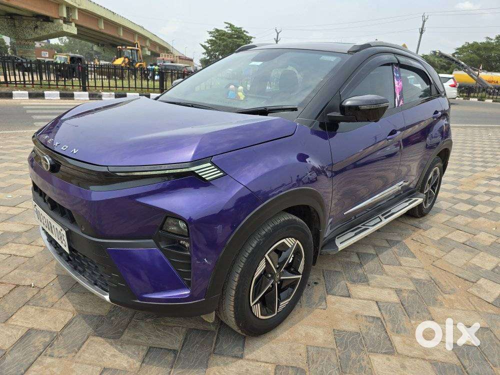 Tata Nexon Fearless Plus Purple 1.5 Revotorq Diesel 6amt Dual Tone, ..